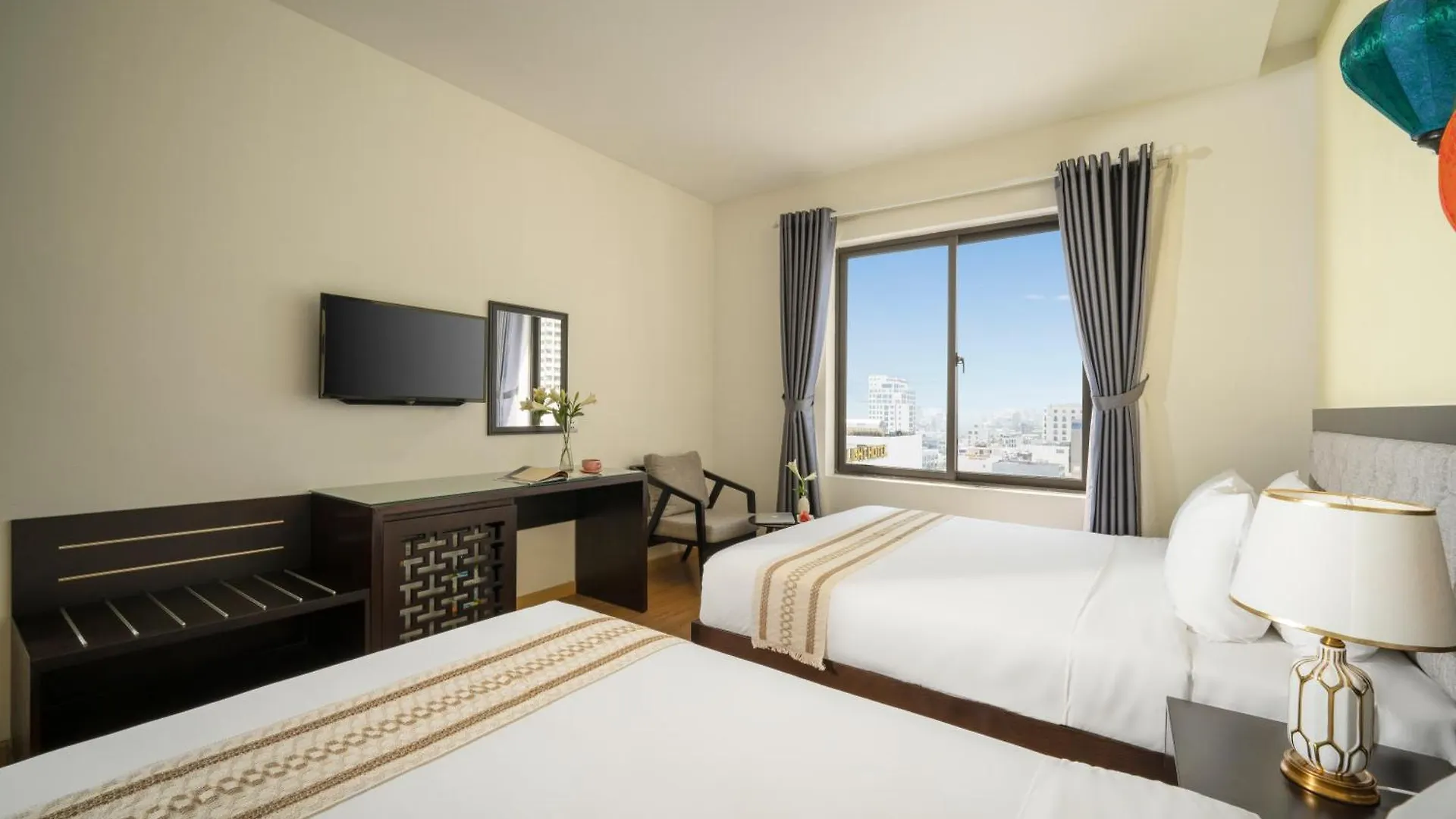 Pansy Beach Dana Da Nang 0*,